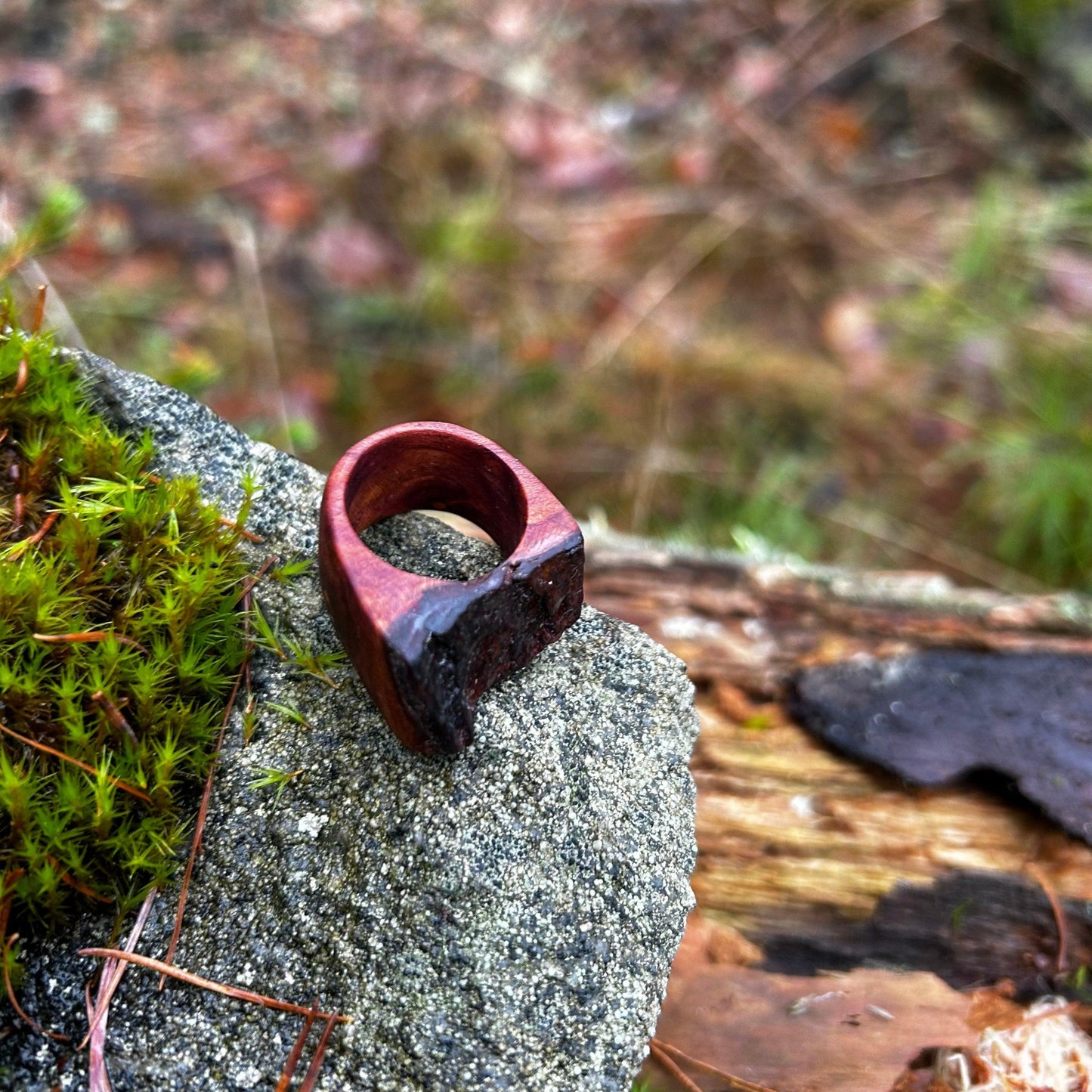 Träsmycken /Handmade Large wood ring - Träsmycken Hantverk- Bessie design handmade/ / Wooden jewelry