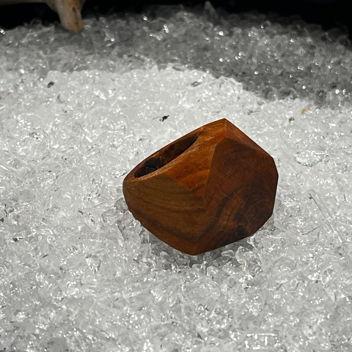 Träsmycken /Handmade Large wood ring - Träsmycken Hantverk- Bessie design handmade/ / Wooden jewelry