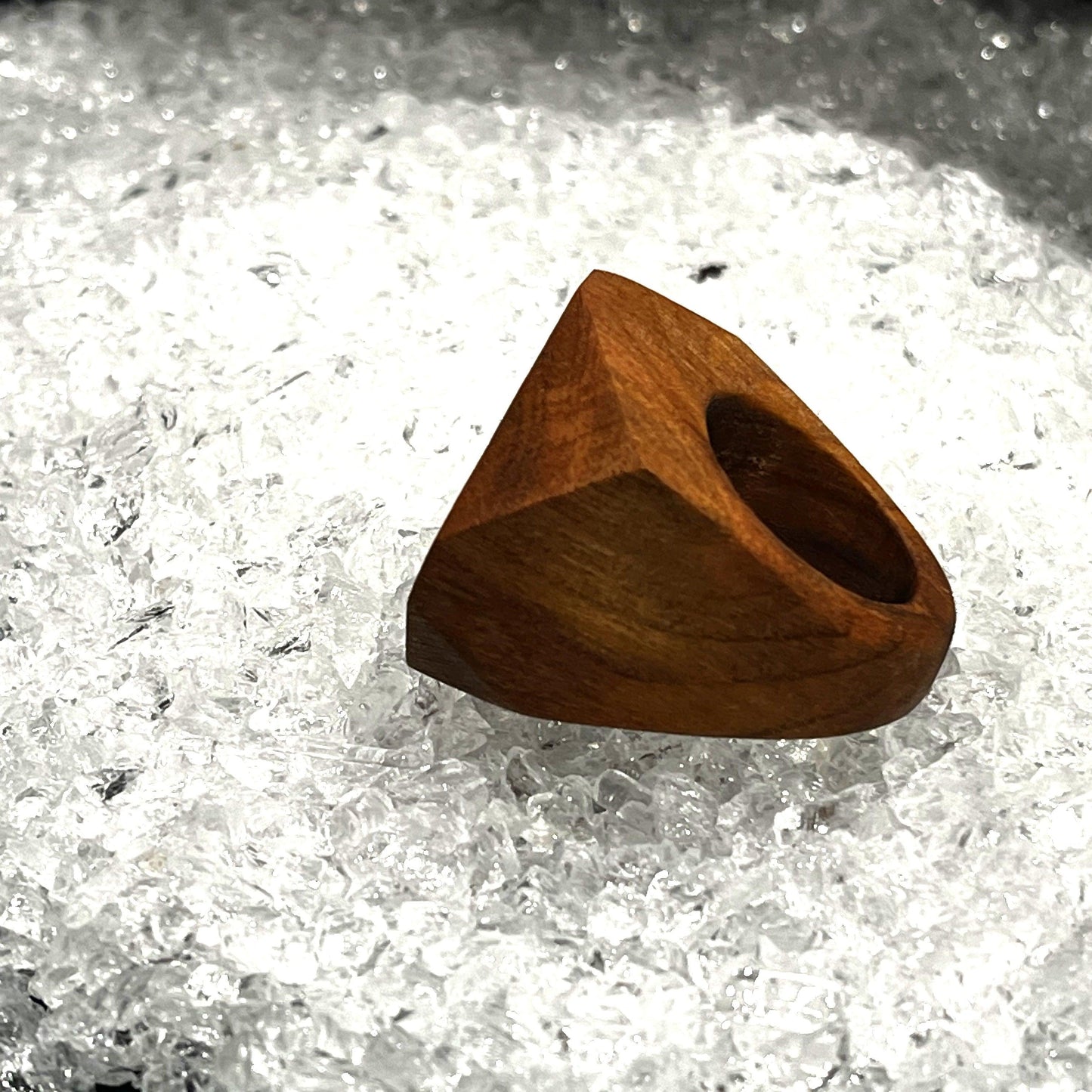 Träsmycken /Handmade Large wood ring - Träsmycken Hantverk- Bessie design handmade/ / Wooden jewelry