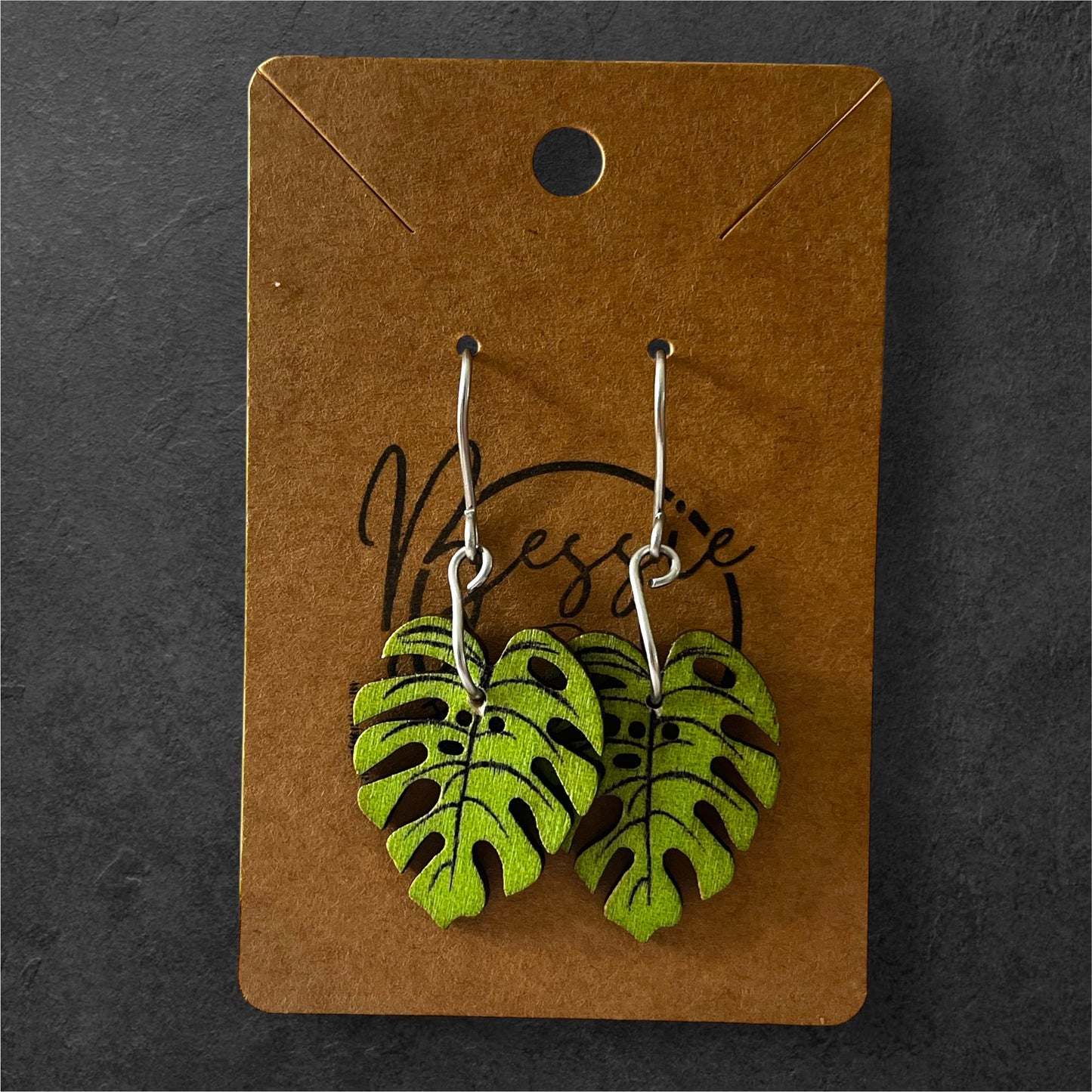 Earrings painted Wood Leaves - Träsmycken Hantverk- Bessie design handmade/ / Wooden jewelry