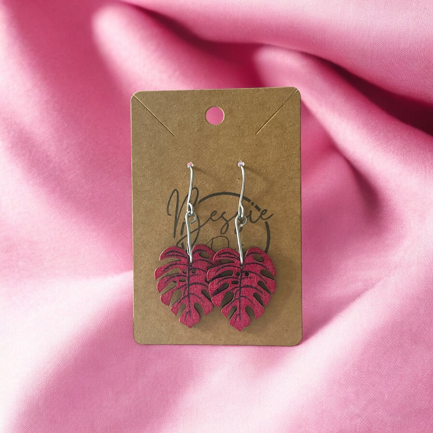 Earrings Painted Wood Leaves - Träsmycken Hantverk- Bessie design handmade/ / Wooden jewelry
