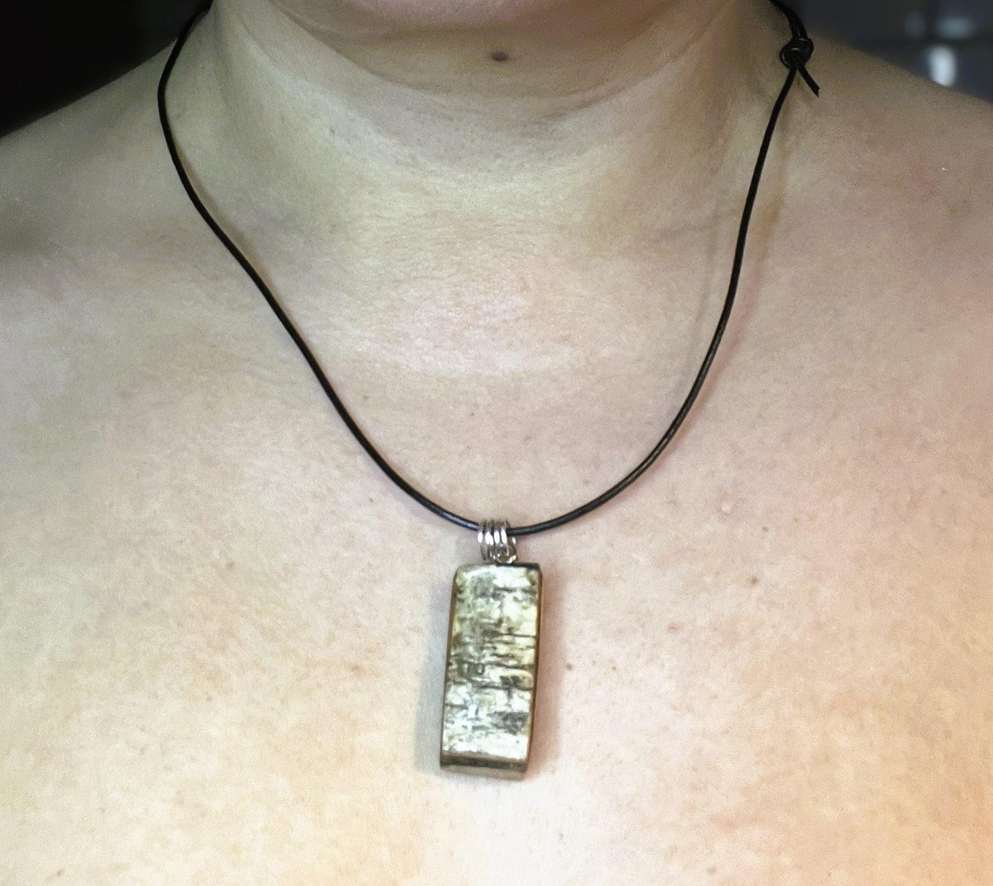 Träsmycken /Handmade Wood necklace - Träsmycken Hantverk- Bessie design handmade/ / Wooden jewelry
