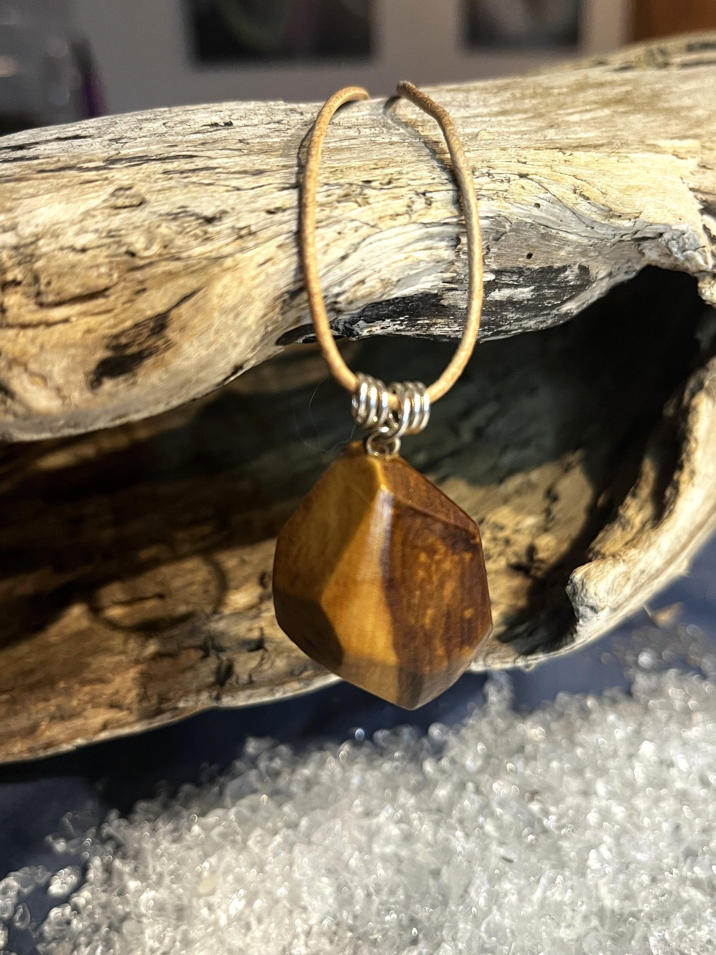 Träsmycken /Handmade Wood necklace - Träsmycken Hantverk- Bessie design handmade/ / Wooden jewelry