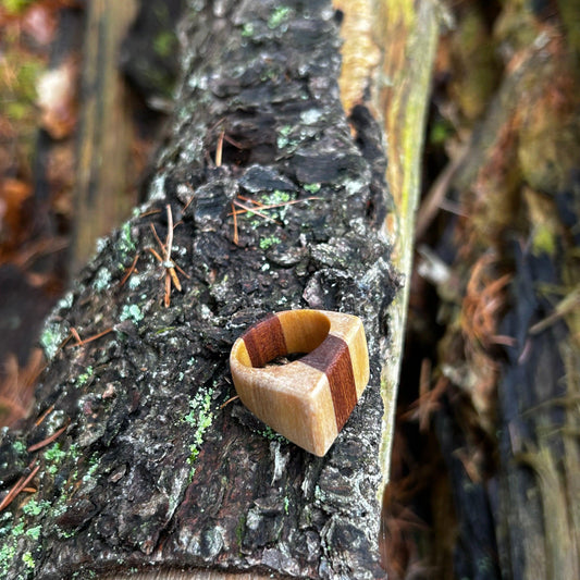 Träsmycken /Handmade Large wood ring