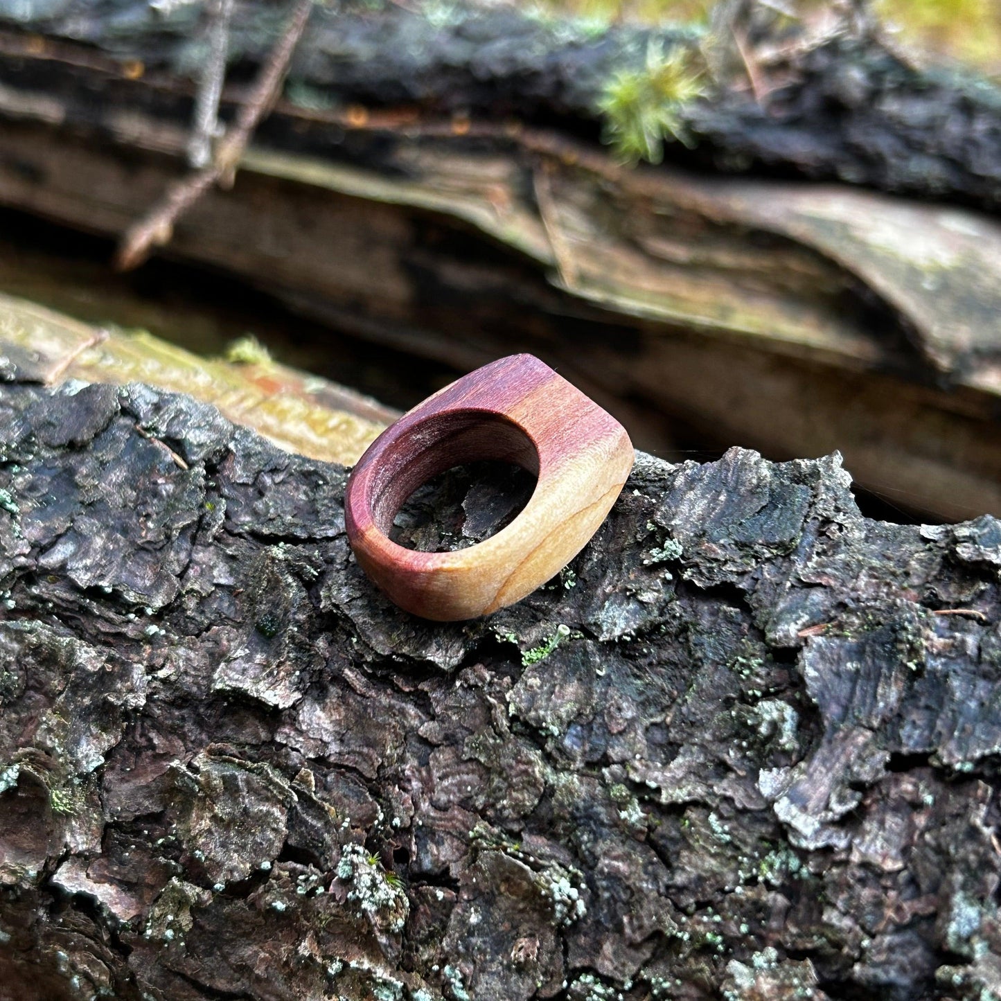 Träsmycken /Handmade  Medium wood ring