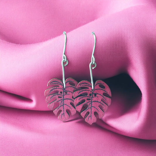 Earrings Painted Wood Leaves - Träsmycken Hantverk- Bessie design handmade/ / Wooden jewelry