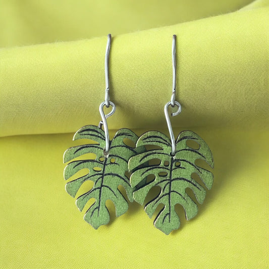 Earrings painted Wood Leaves - Träsmycken Hantverk- Bessie design handmade/ / Wooden jewelry