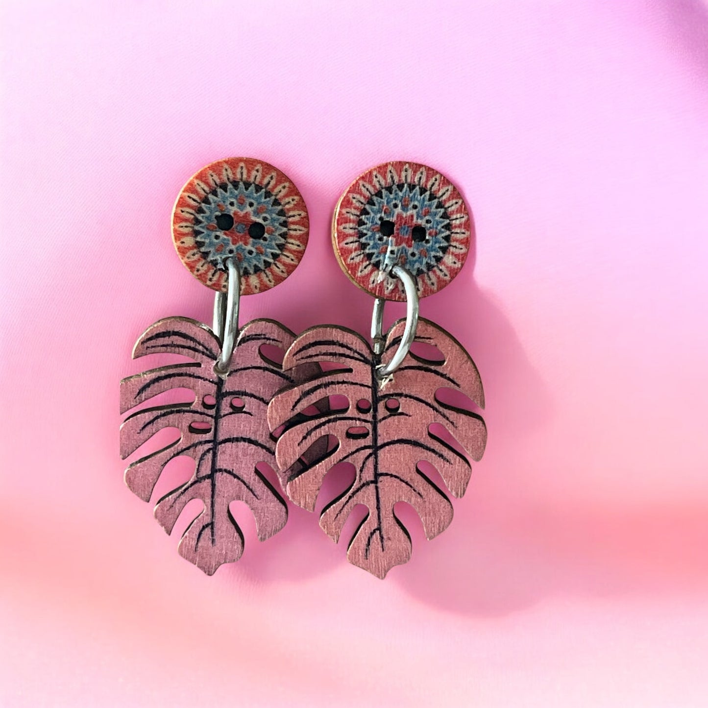 Earrings painted Wood Leaves and flowers - Träsmycken Hantverk- Bessie design handmade/ / Wooden jewelry