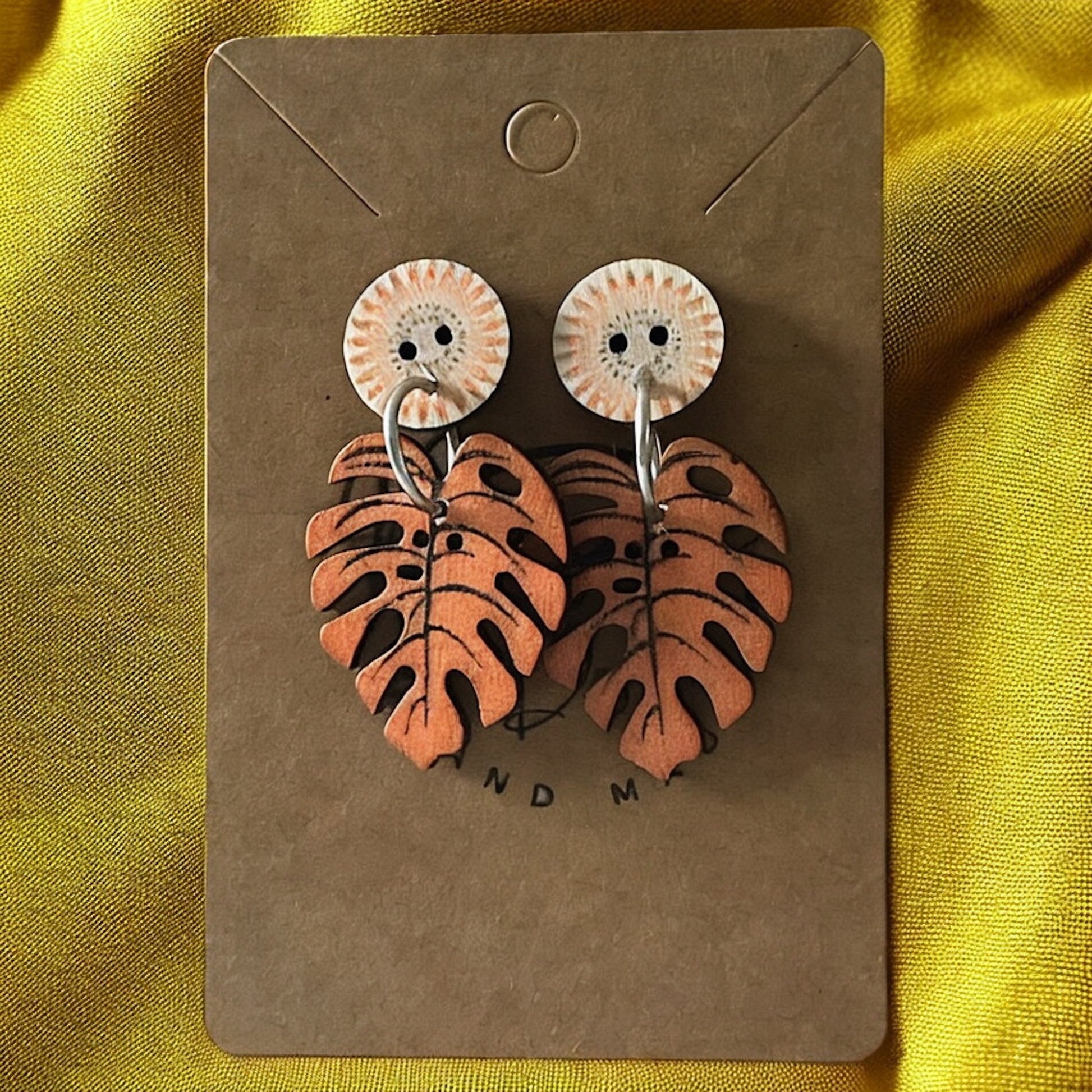 Earrings painted Wood Leaves and flowers - Träsmycken Hantverk- Bessie design handmade/ / Wooden jewelry