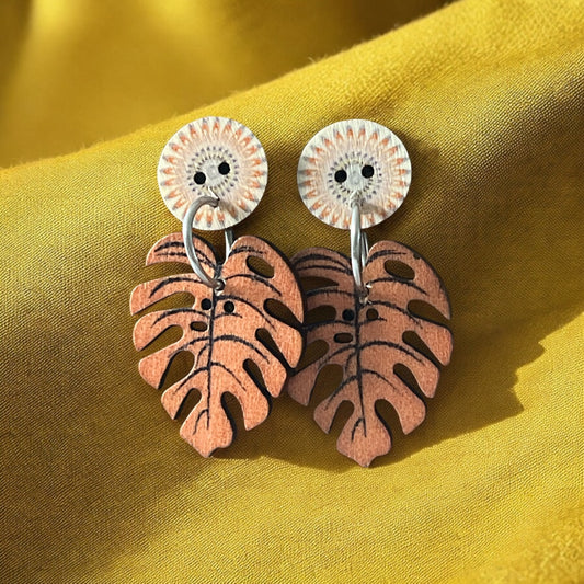 Earrings painted Wood Leaves and flowers - Träsmycken Hantverk- Bessie design handmade/ / Wooden jewelry