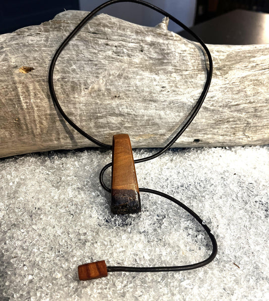 Träsmycken /Handmade Wood necklace